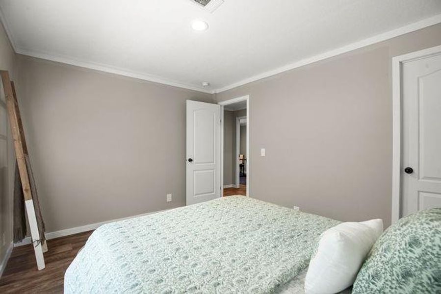 Image 28 of a home in .