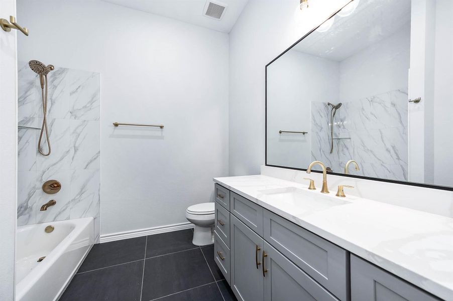 Furnished interior view inside a new home in , Houston (Image 15). Furnished interior view inside a new home in , Houston (Image 15).