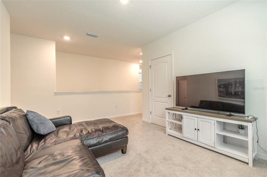 Furnished interior view inside a new home in Fountain View, Ormond Beach (Image 36).