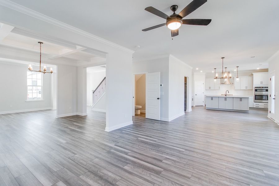 Spacious, unfurnished interior of a new home in Hendrix Farms, Lexington (Image 27).