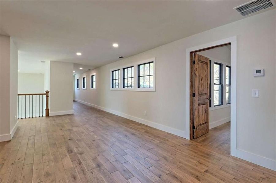 Spacious, unfurnished interior of a new home in , Clayton (Image 60).