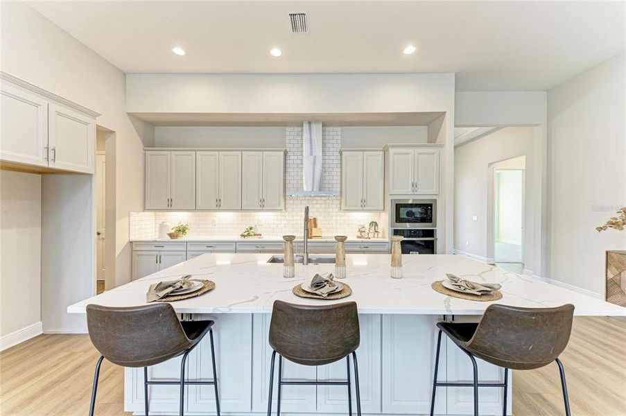 Furnished interior view inside a new home in Triple Creek, Riverview (Image 11). Furnished interior view inside a new home in Triple Creek, Riverview (Image 11).