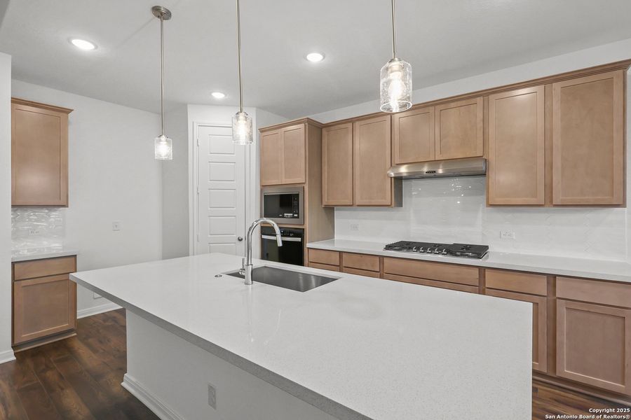 Furnished interior view inside a new home in Foxbrook, Cibolo (Image 11).