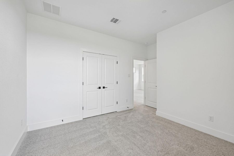 Spacious, unfurnished interior of a new home in Avery Centre, Round Rock (Image 24). Spacious, unfurnished interior of a new home in Avery Centre, Round Rock (Image 24).