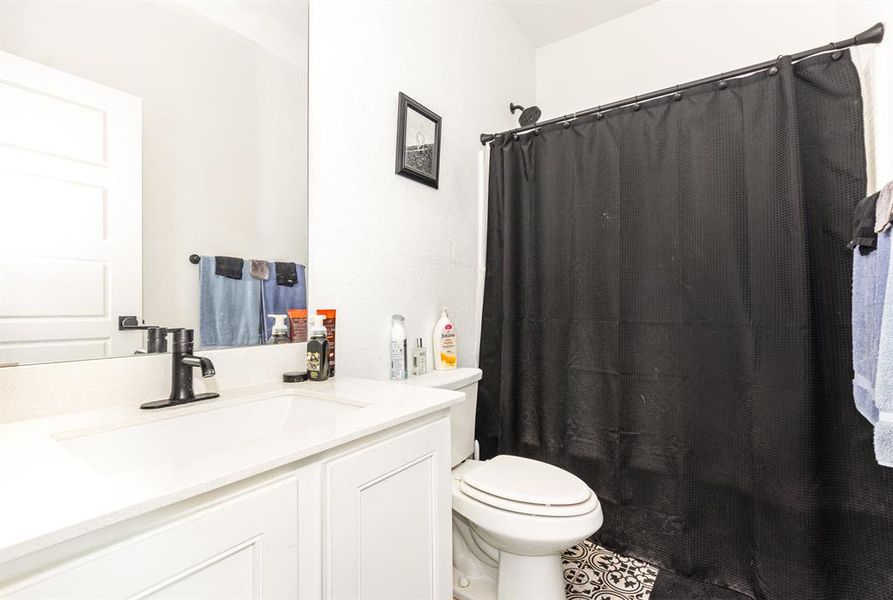 Furnished interior view inside a new home in , Royse City (Image 8).