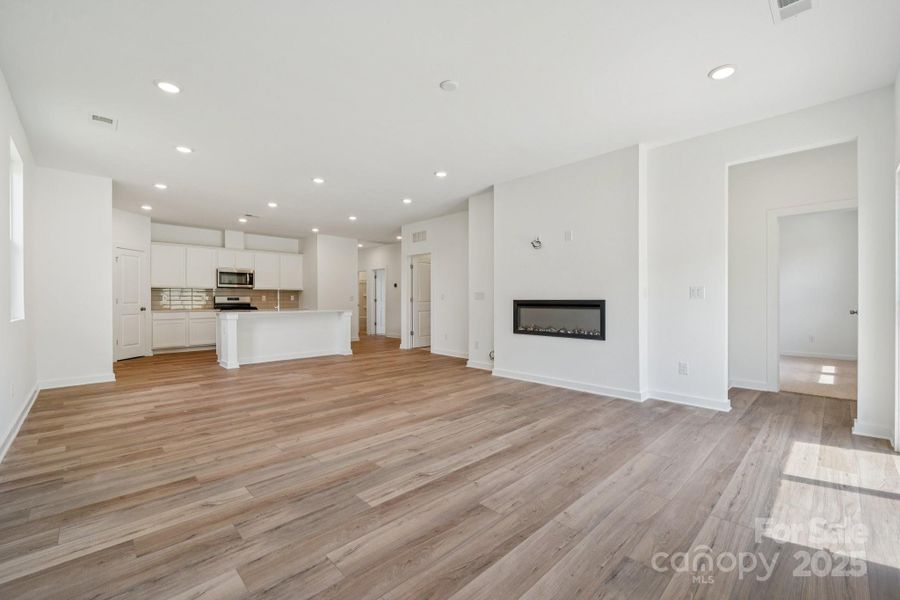 Spacious, unfurnished interior of a new home in The Meadows at Carpenter Farms, Lincolnton (Image 12).