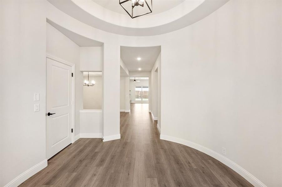 Spacious, unfurnished interior of a new home in Ridge Ranch, Mesquite (Image 36).