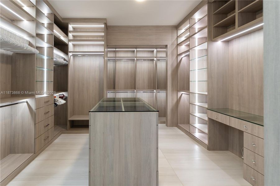 Image 41 of a home in .