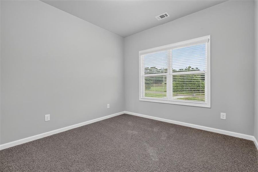 Spacious, unfurnished interior of a new home in , Eastanollee (Image 51).