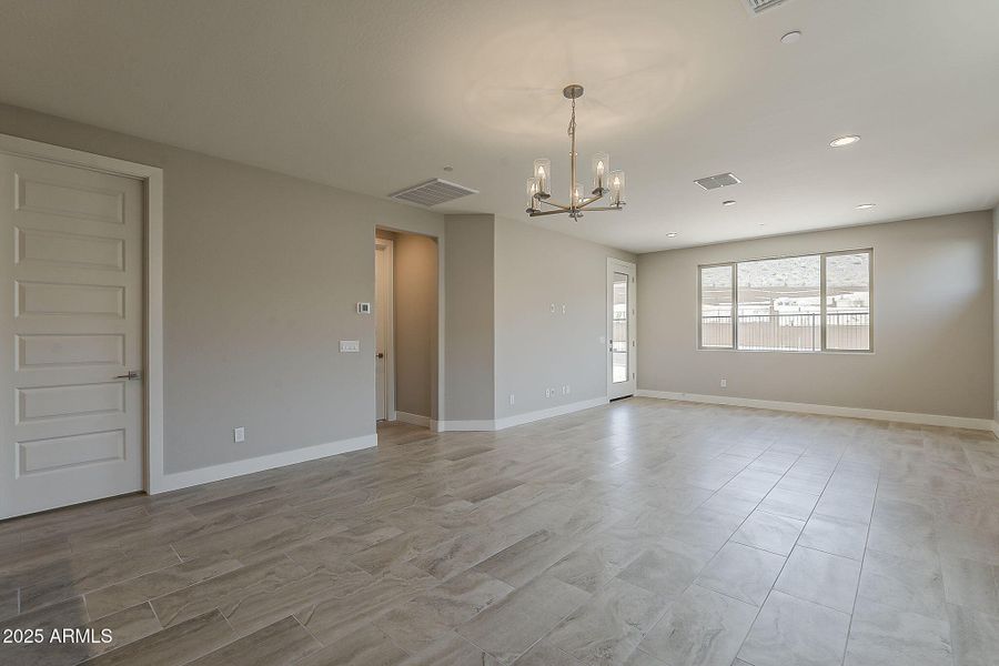 17-web-or-mls-117th Ave-17