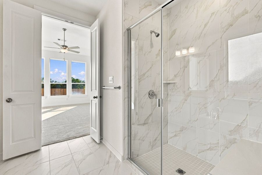4br New Home in Liberty Hill, TX.  - Slide 24