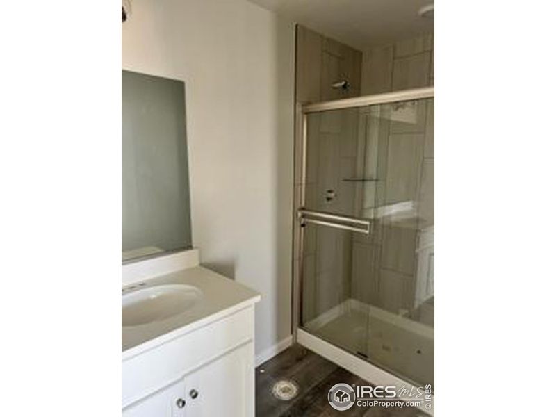 Primary bath with nice shower door