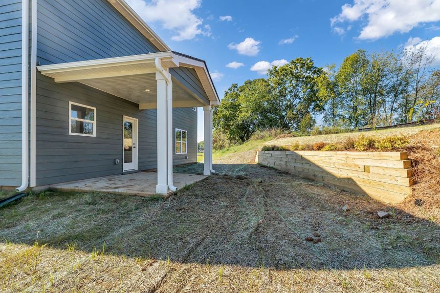 10x12 covered back patio with a private backyard! 10x12 covered back patio with a private backyard!