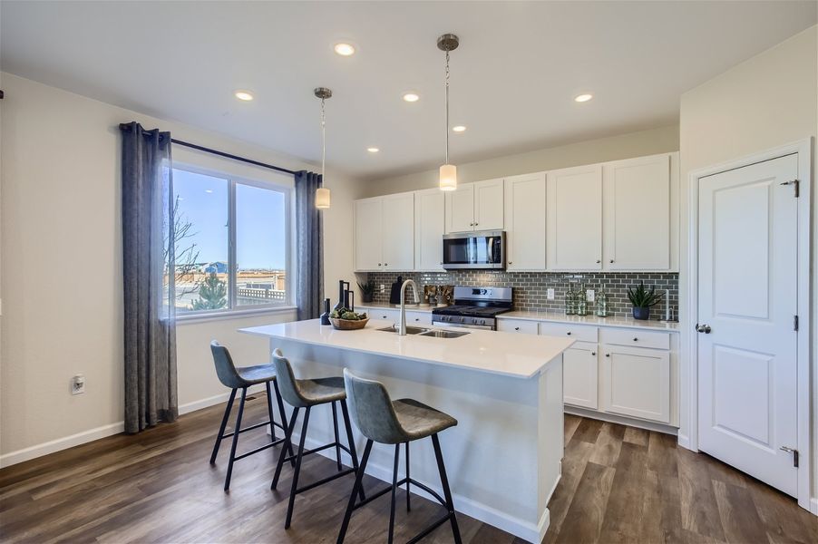 4411 shivaree street - web quality - 009 - 13 kitchen