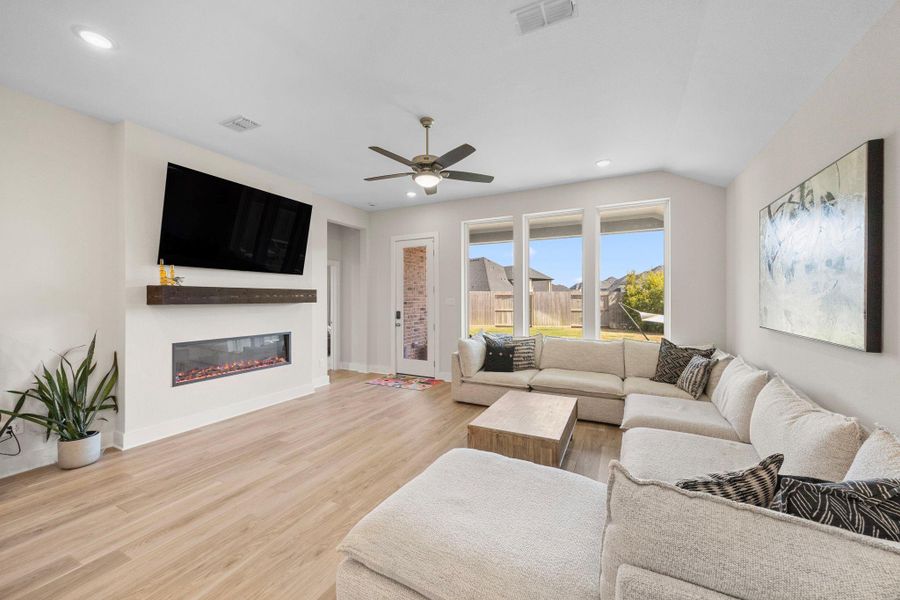 Furnished interior view inside a new home in , Fulshear (Image 5).