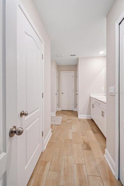 Spacious, unfurnished interior of a new home in Sawmill Branch, Palm Coast (Image 17). Spacious, unfurnished interior of a new home in Sawmill Branch, Palm Coast (Image 17).