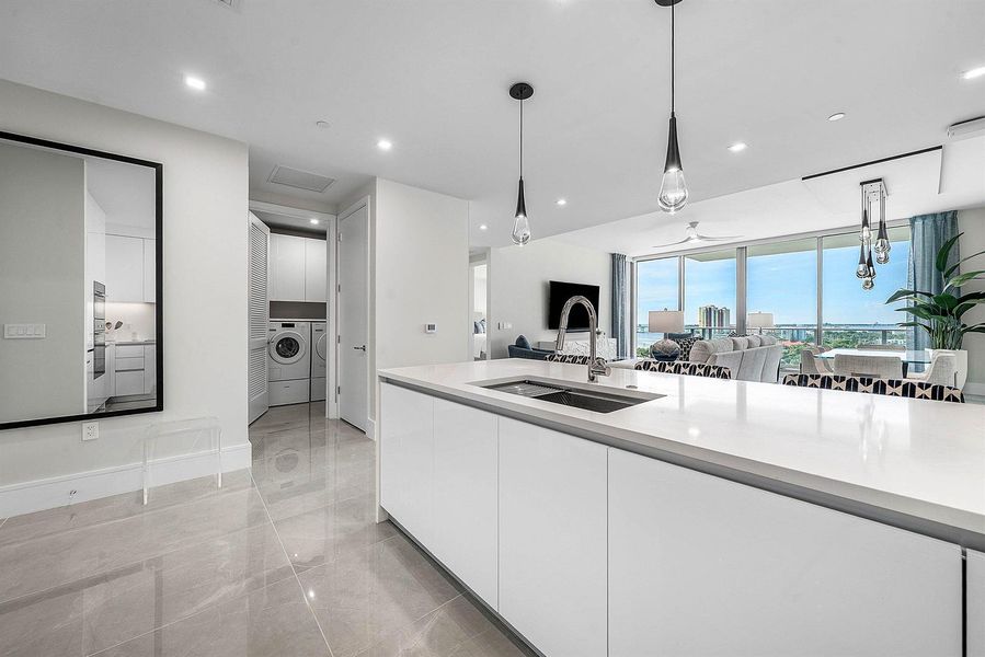 008-220LakeShoreDrive-1107-LakePark-FL-3 008-220LakeShoreDrive-1107-LakePark-FL-3