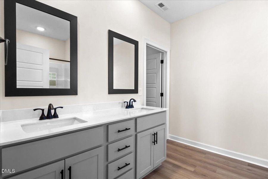 21-104 Hudson Vlg Dr-21