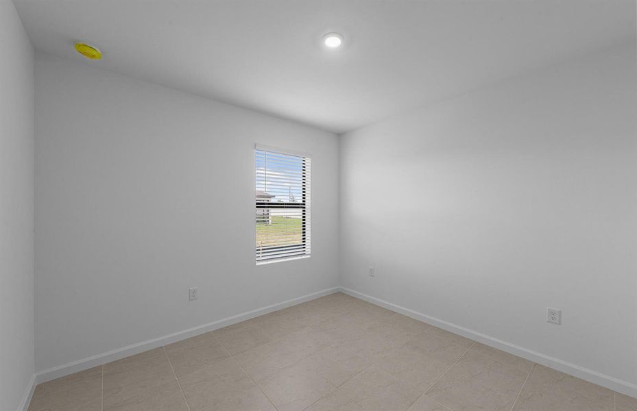 SWFL_CX_CAL_09600_Hanover_Bed 2