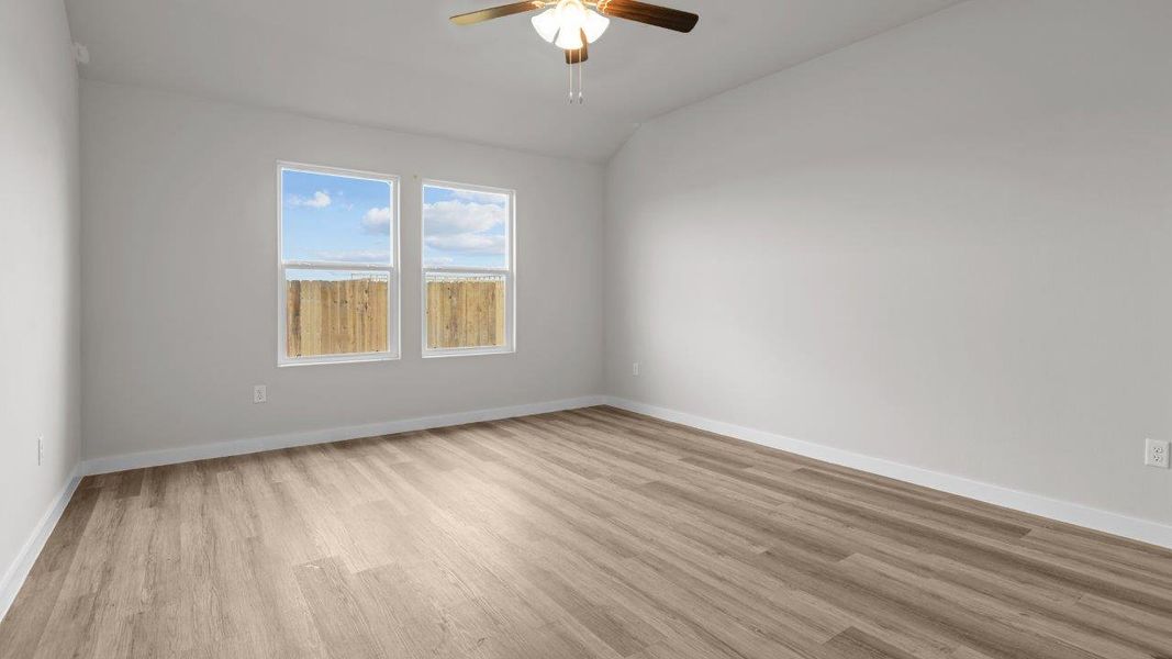 Spacious, unfurnished interior of a new home in Heritage Parks, Abilene (Image 10).
