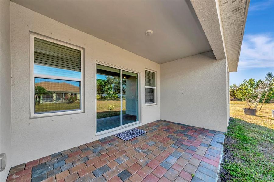 Exterior details and patio area of a home in , Punta Gorda (Image 3).