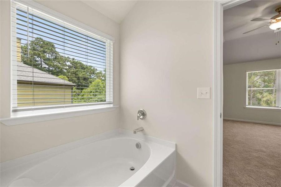 Image 12 of a home in Whisper Creek.