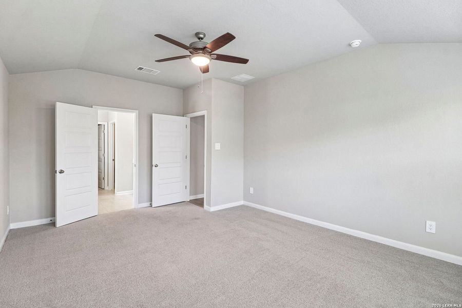 Spacious, unfurnished interior of a new home in Estancia Ranch - Premier Series, San Antonio (Image 38). Spacious, unfurnished interior of a new home in Estancia Ranch - Premier Series, San Antonio (Image 38).