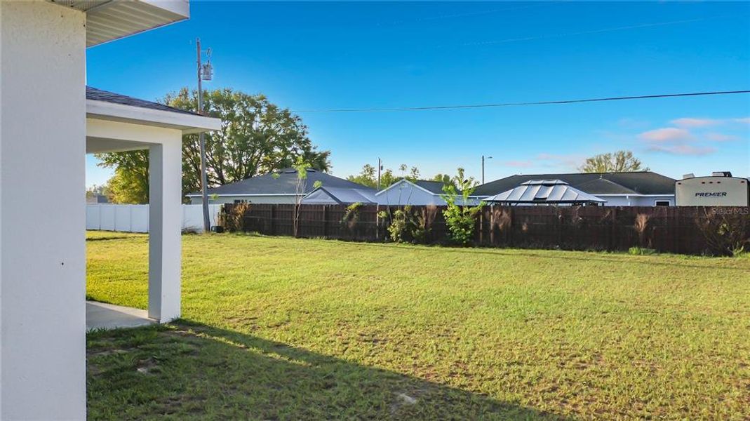 Exterior details and patio area of a home in , Ocala (Image 17).