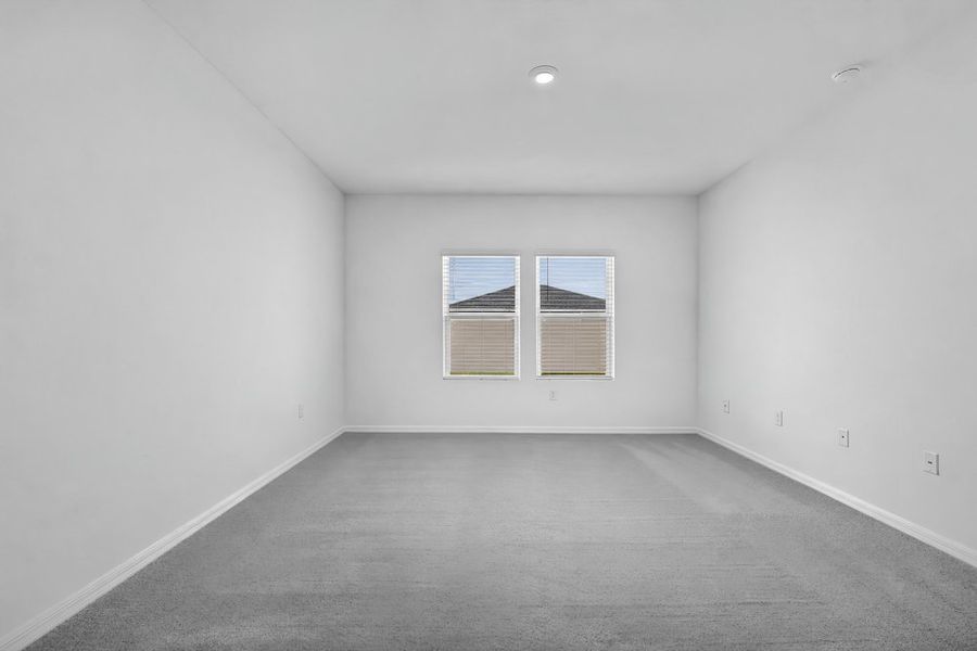 Spacious, unfurnished interior of a new home in Coopers Meadow, Jacksonville (Image 15).
