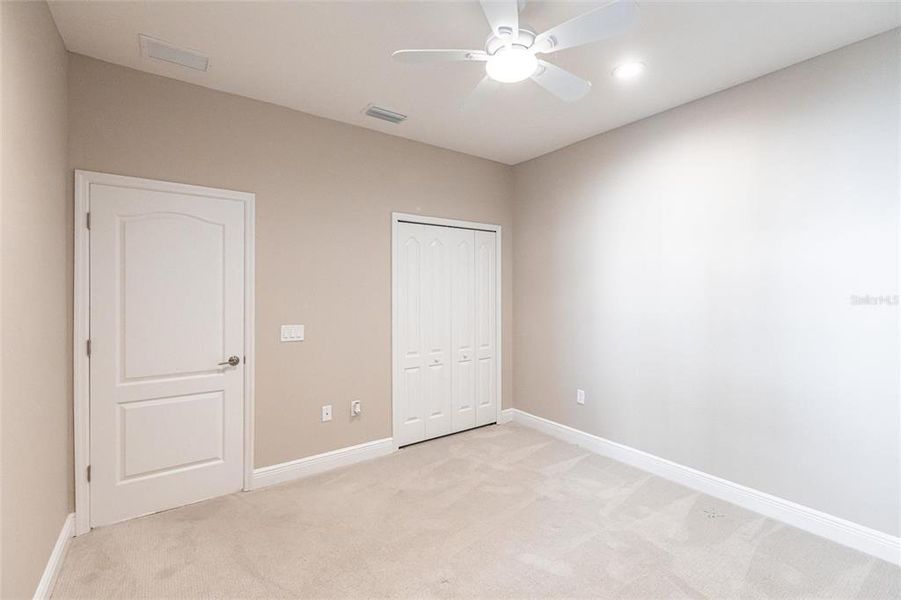 Spacious, unfurnished interior of a new home in Canoe Creek, Parrish (Image 16).