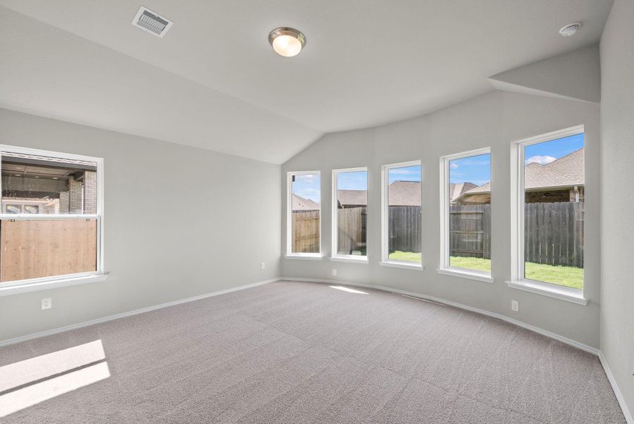 Spacious, unfurnished interior of a new home in The Trails, New Caney (Image 13).