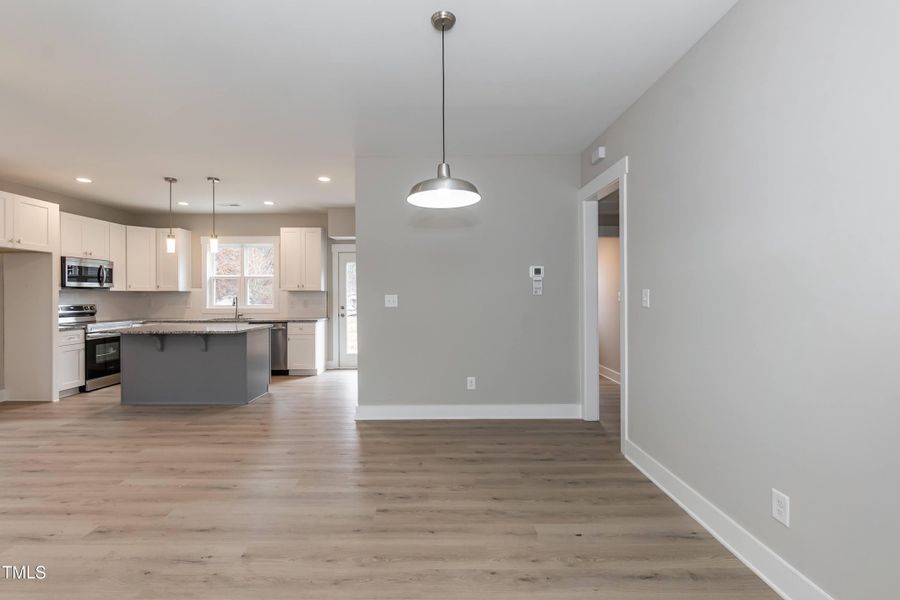 Enterance 01 Enterance 01