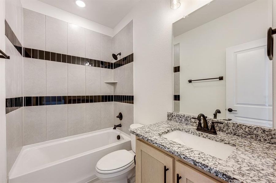 Furnished interior view inside a new home in Terracina, Rockwall (Image 4). Furnished interior view inside a new home in Terracina, Rockwall (Image 4).