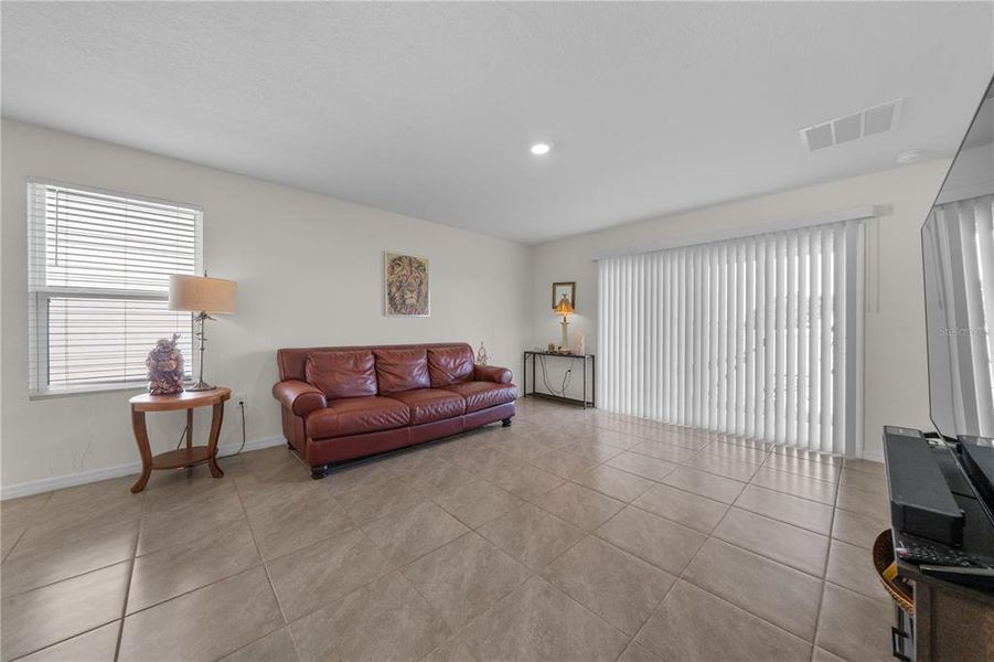 Furnished interior view inside a new home in Avalon Woods, Newberry (Image 37).