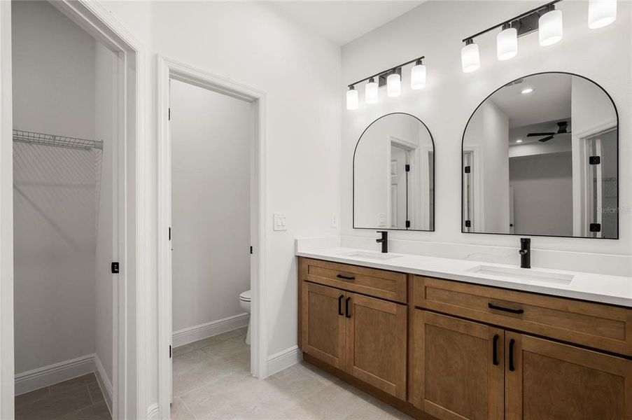 Furnished interior view inside a new home in , Orange City (Image 14).