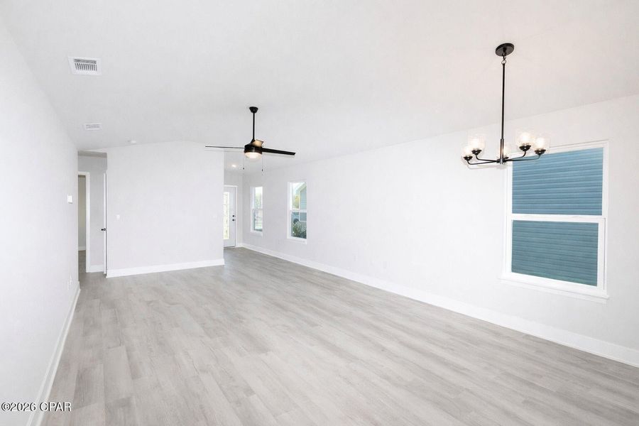 Spacious, unfurnished interior of a new home in Fox Glenn, Panama City (Image 10).