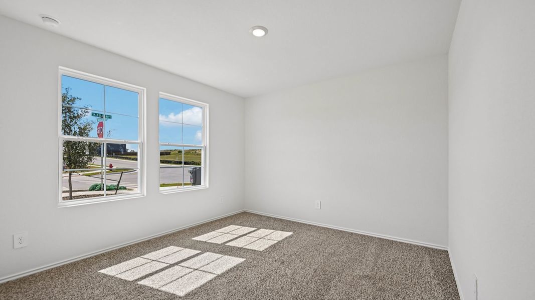 Spacious, unfurnished interior of a new home in Watermill, Uhland (Image 21).