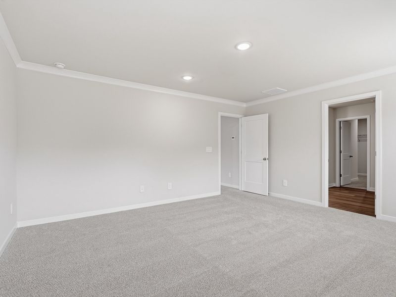 Spacious, unfurnished interior of a new home in Avalon Place - Signature Series, Durham (Image 19).