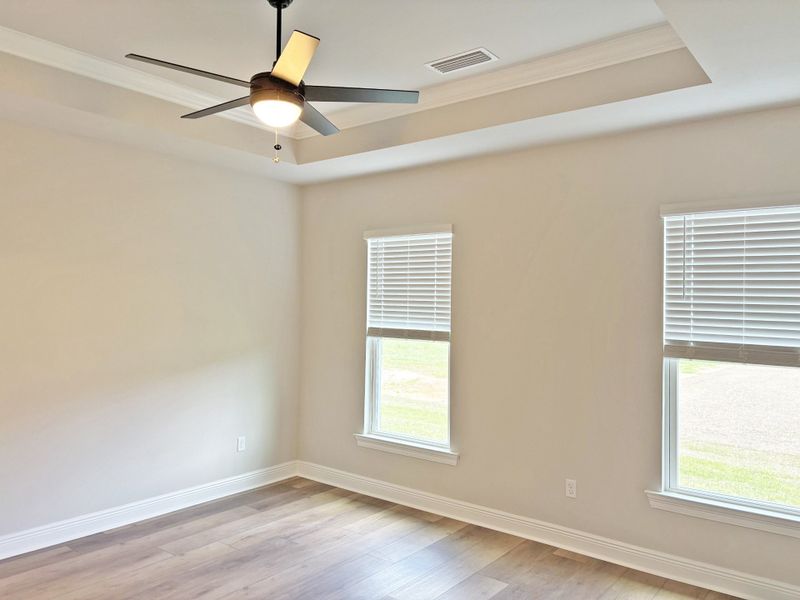Spacious, unfurnished interior of a new home in Houston Place, Crestview (Image 17).