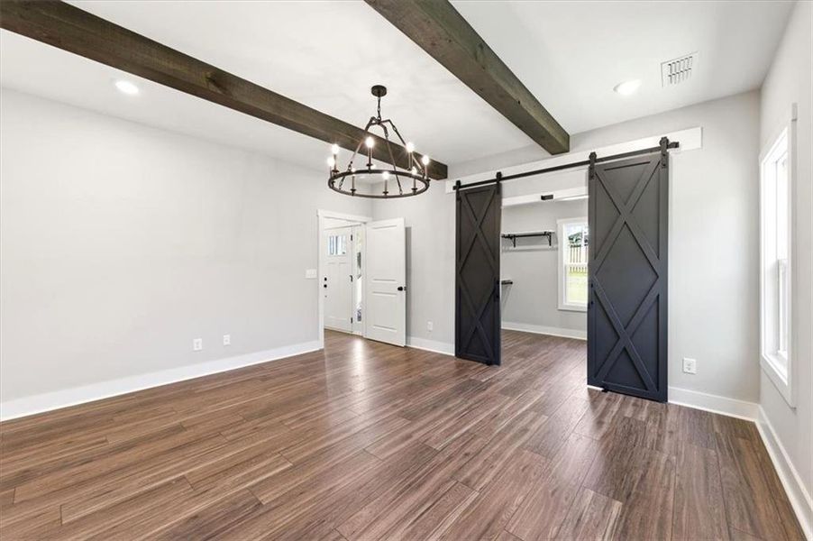 Spacious, unfurnished interior of a new home in Ferguson Corners, Emerson (Image 24).