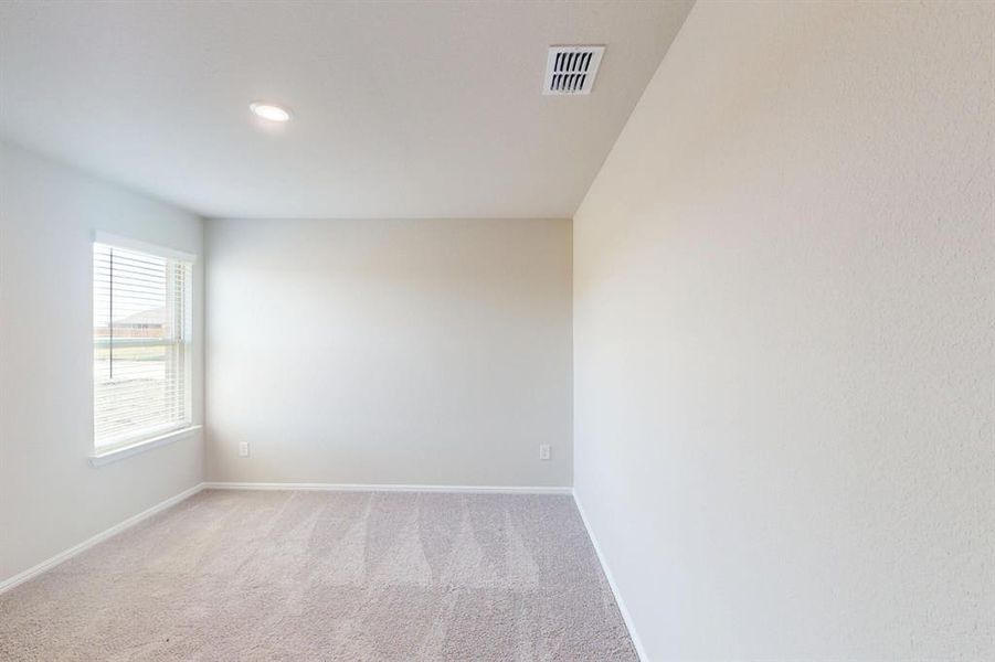 Spacious, unfurnished interior of a new home in Verandah, Royse City (Image 11).