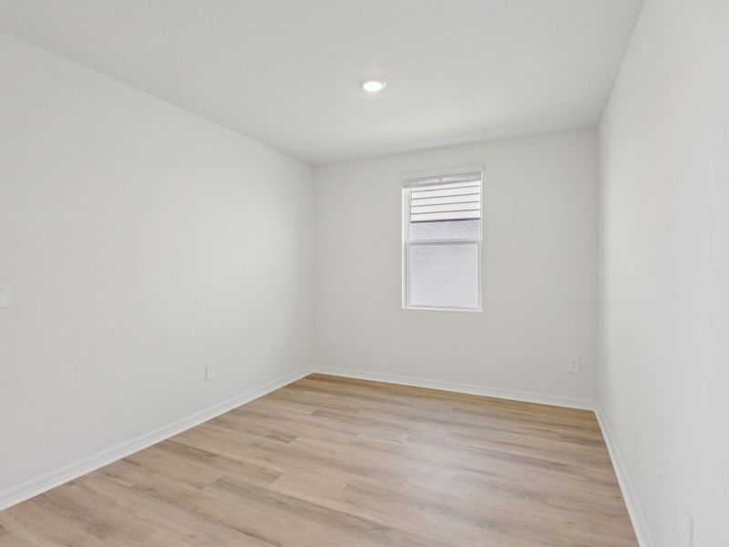 Spacious, unfurnished interior of a new home in Oakfield Trails - Classic Series, Parrish (Image 9).