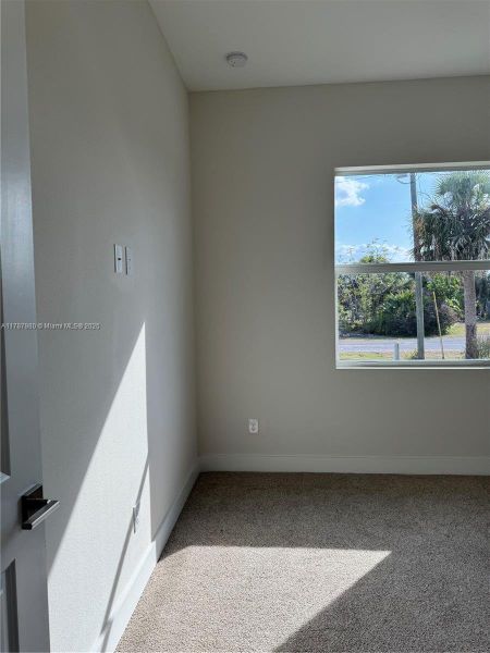 Spacious, unfurnished interior of a new home in , Labelle (Image 27).