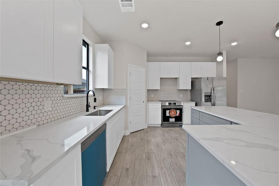 Furnished interior view inside a new home in , Granbury (Image 6).