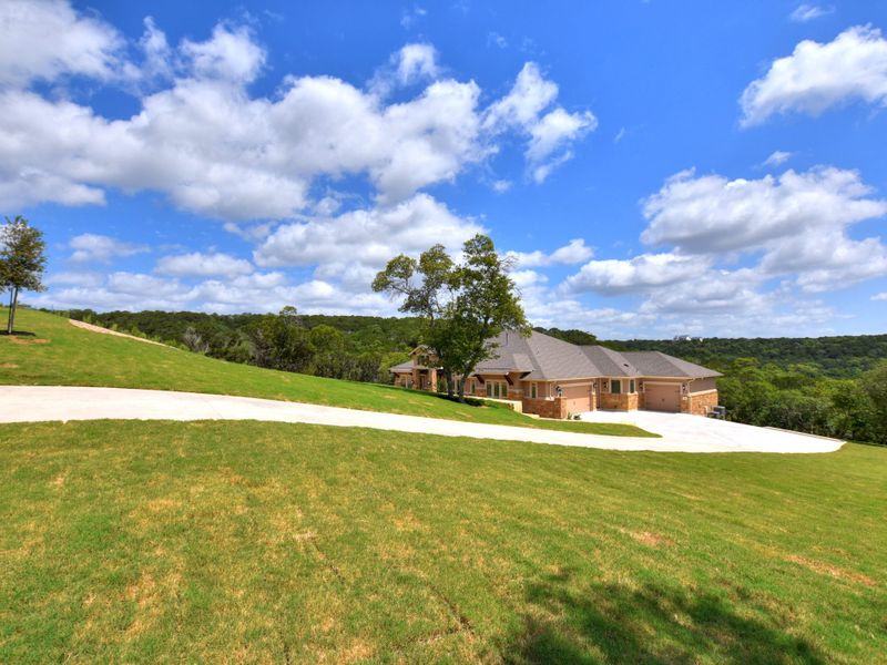 Community amenities associated with the San Simeon II by Giddens Homes in Clearwater Ranch, Liberty Hill (Image 100).