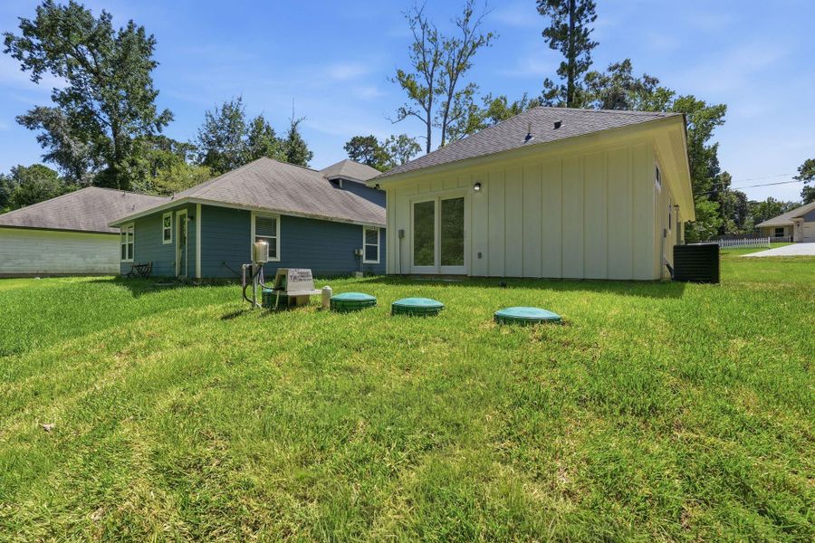 Exterior details and patio area of a home in , Willis (Image 3).