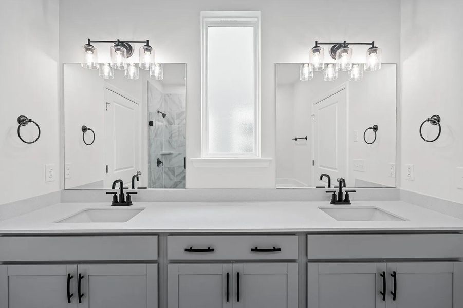 The Courtland C Primary Suite Bathroom