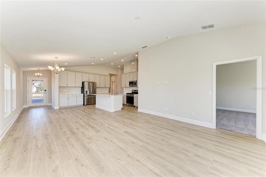 Spacious, unfurnished interior of a new home in Crosswind Point, Parrish (Image 18).