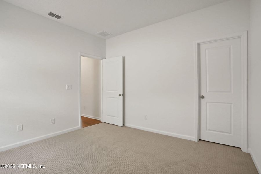 Spacious, unfurnished interior of a new home in Hyland Trail, Green Cove Springs (Image 36). Spacious, unfurnished interior of a new home in Hyland Trail, Green Cove Springs (Image 36).