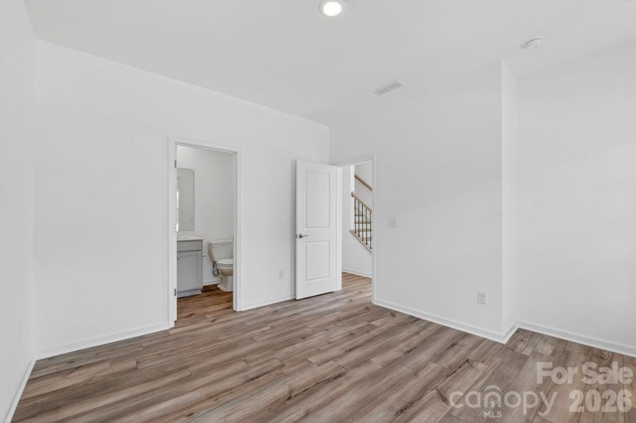 1st floor guest suite